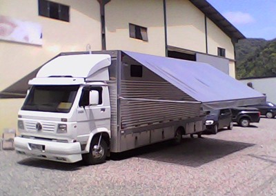 Toldo movel para trailer