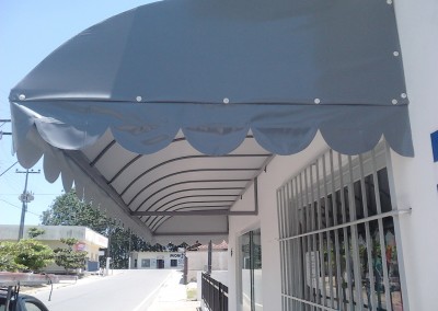 Toldo colonial em Lona Forrada