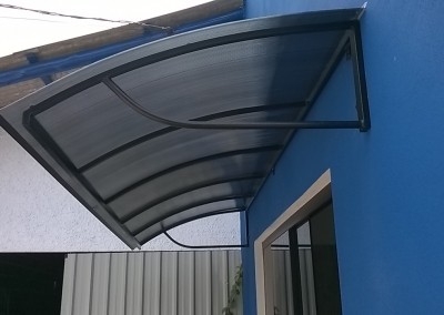 Toldo de policarbonato